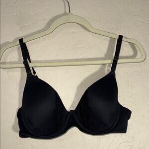 Soma embraceable enchanting lace black bra size 36C.